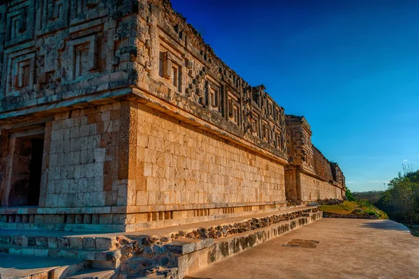 Piramisok a Maya indiánok a Uxmal — Stock Fotó