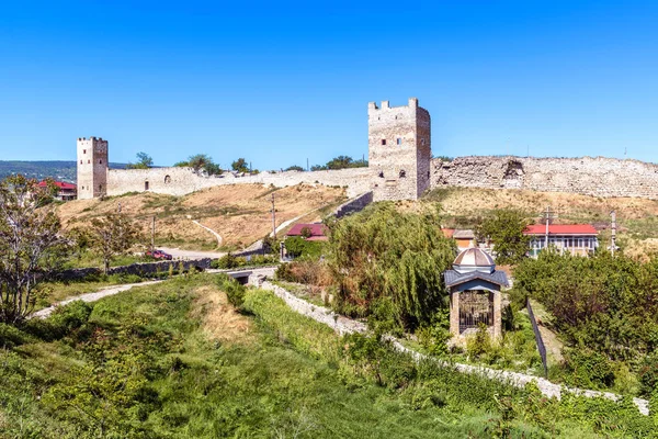 Ruinen Der Genuesischen Festung Feodosia Krim Ist Eine Der Touristenattraktionen — Stockfoto