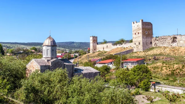 Feodosia Crimea Ceneviz Kale Güzel Doğal Görünümü Crimea Kıyısında Ortaçağ — Stok fotoğraf