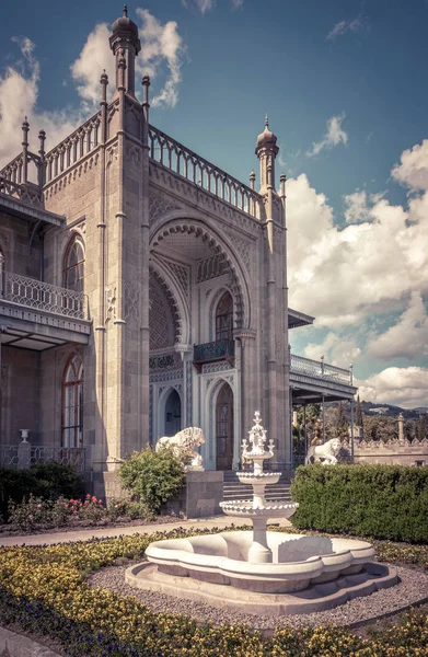 Alupka Crimea May 2016 Vorontsov Palace Fountain Crimea One Main — Stock Photo, Image