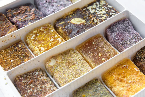 Arabiska Sötsaker Paketet Mellanöstern Dessert Mat Från Naturliga Frukter Diverse — Stockfoto