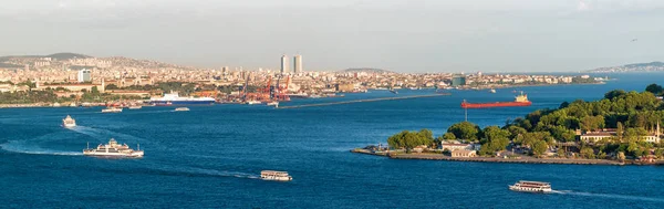 Bospor Istanbulu Turecku Letecký Panoramatický Pohled Město Děleno Bospor Horizontální — Stock fotografie