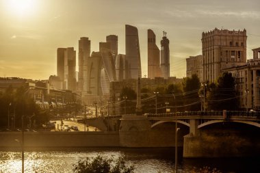 Moskova-City, Rusya gökdelenler ile Moskova 'nın güneşli görünümü