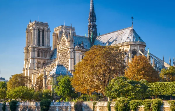 Vue panoramique de Notre Dame de Paris, France — Photo