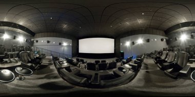 360 derece tam bir modern sinema salonu Panoraması