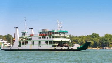 Venedik, İtalya feribot yelken