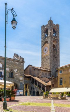 Piazza Vecchia in Citta Alta, Bergamo, İtalya