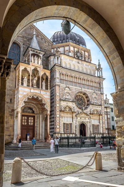 意大利贝加莫西塔阿尔塔的圣玛丽亚马焦雷大教堂 — 图库照片