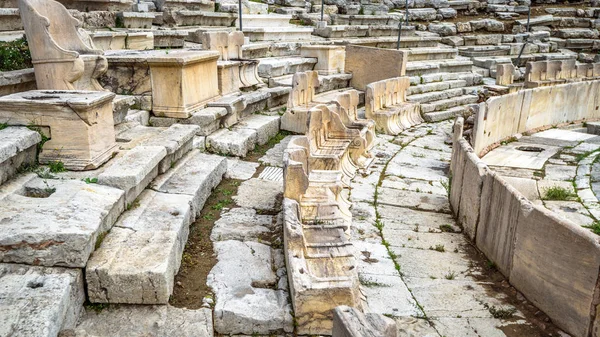 Theater van Dionysus aan de voet van de Akropolis, Athene, Griekenland — Stockfoto