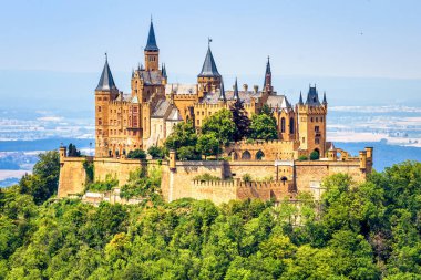 Hohenzollern Kalesi yakın plan, Almanya. Bu masal şatosu... 