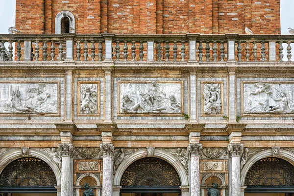 Vintage decoration of Campanile of St Mark, Venice, Italy. Renai — Stock Photo, Image