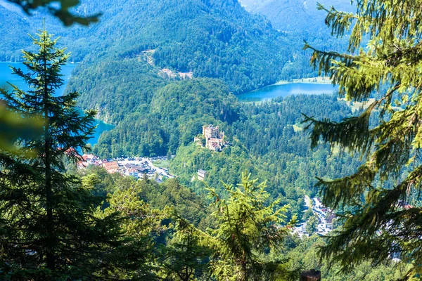 Krajobraz Alp Bawarskich Zamkiem Hohenschwangau Niemcy Malowniczy Widok Piękny Zamek — Zdjęcie stockowe
