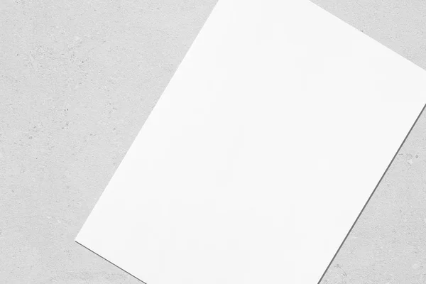 Közelről üres fehér téglalap plakát mockup fekvő átlósan — Stock Fotó