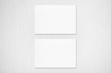İki boş beyaz yatay dikdörtgen kart mockups
