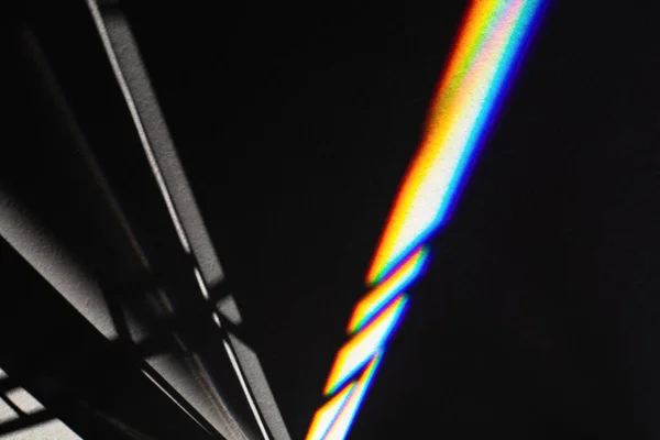 Czarne Futurystyczne Cienie Jasne Światło Załamania Blask Efekt Kolorowe Tęczy — Zdjęcie stockowe