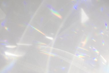 Fotoğraf ve maketler için bulanık kaplama etkisi. Duvar dokusu organik, köşegen gölge ve beyaz bir duvara ışık demetleri. doğal ışık efektleri için gölgeler