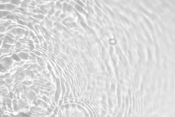 Θολή Αφυδατωμένη Διάφανη Διάφανη Ήρεμη Υφή Επιφάνειας Νερού Πιτσιλιές Και — Φωτογραφία Αρχείου