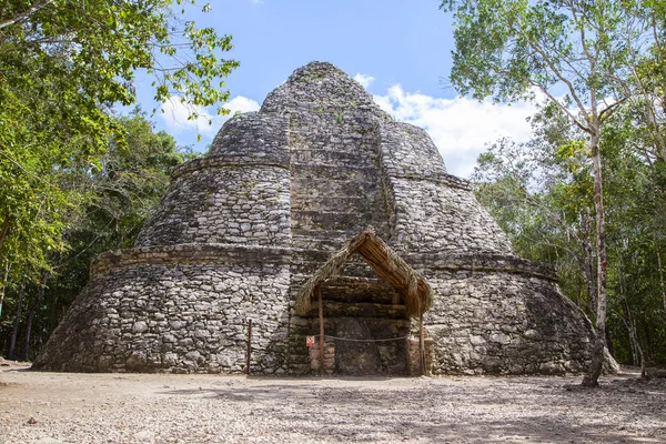 Antigua Ciudad Koba Selva Tropical Yucatán Horizontalmente — Foto de Stock
