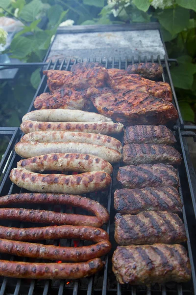 Cocinar Salchichas Carne Fuego Abierto — Foto de Stock