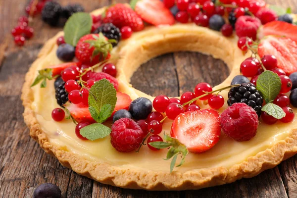Close Foto Van Cream Pie Met Fruit Bessen — Stockfoto