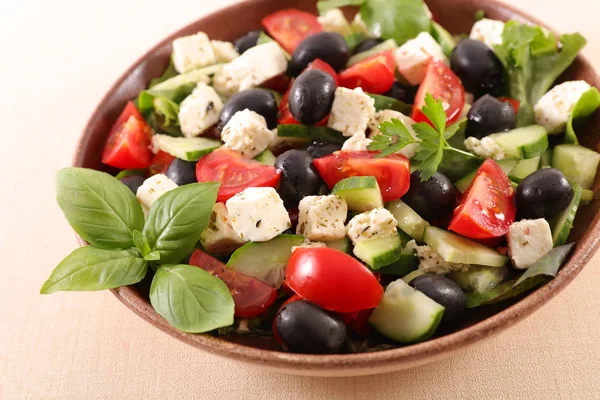 Tomaten Feta Oliven Und Basilikum — Stockfoto