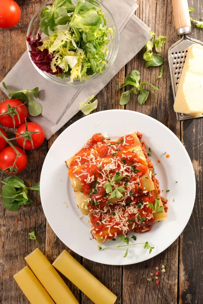 Homemade Cannelloni Beef Tomato Sauce — Stock Photo, Image