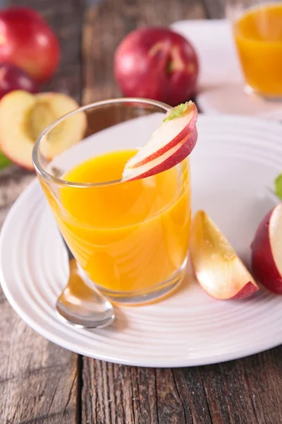 Delicious Fresh Peach Juice — Stock Photo, Image