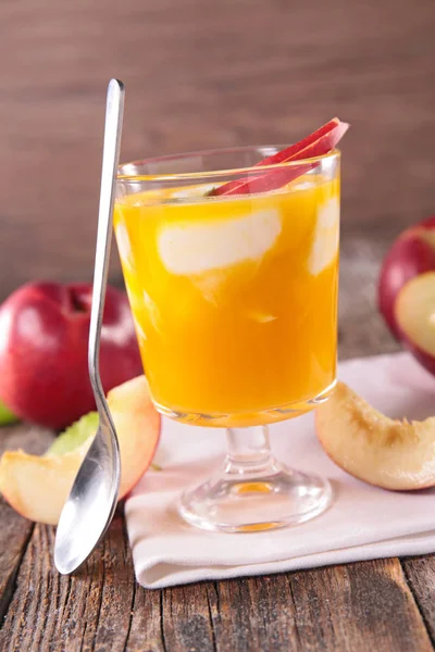 Peach Cocktail Dessert Close View — Stock Photo, Image