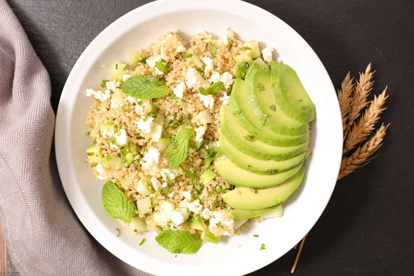 Ensalada Sana Vegetariana Sobre Fondo Oscuro —  Fotos de Stock