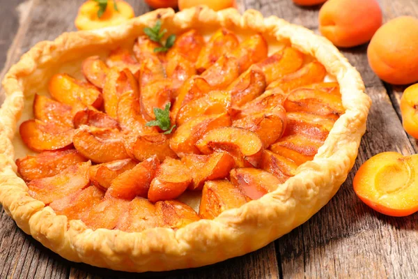 Appetizing Homemade Apricot Pie — Stock Photo, Image