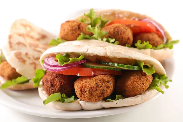 Sandwich Mit Gemüse Und Falafel — Stockfoto