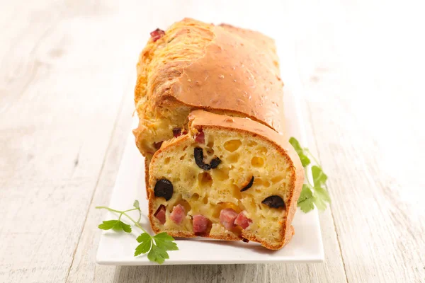 Tort Pâine Șuncă Măsline — Fotografie, imagine de stoc