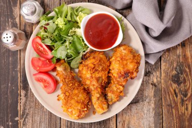 çıtır tavuk budu ve ketçap