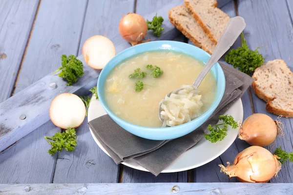 Soupe Aux Oignons Frais Avec Pain — Photo