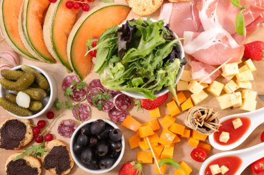 çeşitli kanepeler, parmak gıda, açık büfe yemek