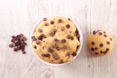 atış çiğ hamur çerezleri kapatmak