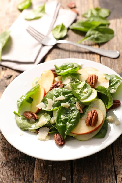 Spinach Salad Apple Nuts — Stock Photo, Image