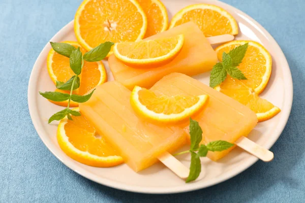 Ghiaccioli Arancioni Gelato — Foto Stock