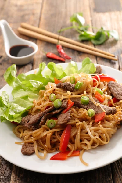 Fried Noodles Beef Bell Pepper — Stock Photo, Image