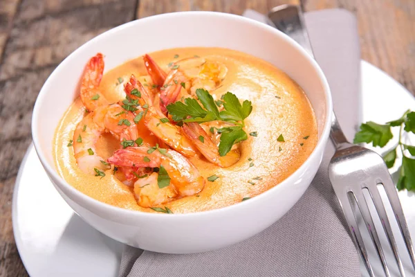 Würzige Suppe Mit Garnelen Und Tomaten Mit Kokosmilch — Stockfoto