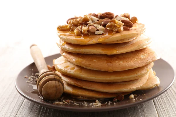 Panqueques Caseros Con Almendras Miel —  Fotos de Stock