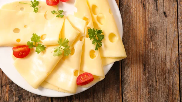 Cheese Slices Plate Wooden Background — Stock Photo, Image