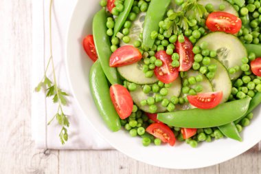 Closeup karışık yeşil sebze salatası