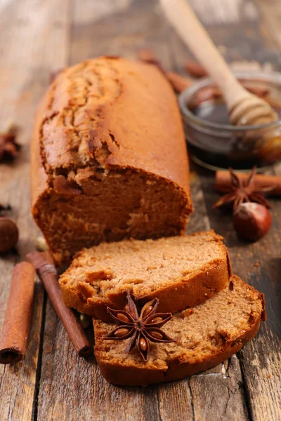 Gâteau Pain Épice Fait Maison Sur Une Table Bois — Photo