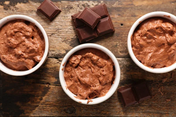 Heerlijke Chocolademousse Keramische Kommen — Stockfoto