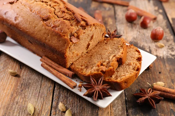 Mézeskalács Tortát Fűszerek Fából Készült Asztal — Stock Fotó