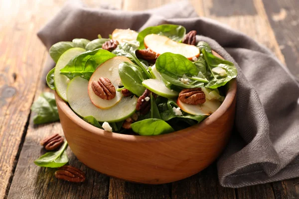 Spinach Salad Apples Pecan Nuts — Stock Photo, Image