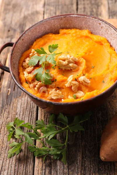 Puré Batata Tazón Sobre Mesa —  Fotos de Stock