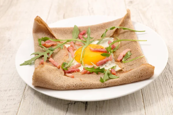 Crepe Fried Egg Ham Herbs Plate — Stock Photo, Image