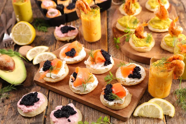 Apéritif Festif Canape Assortie Verrine Sur Table — Photo